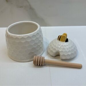 2/$20 Cute Ceramic Bee Honey Pot with a Wood Dipper